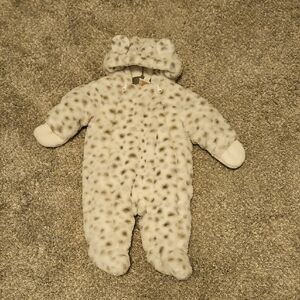 Adorable Leopard Print Baby Onsie